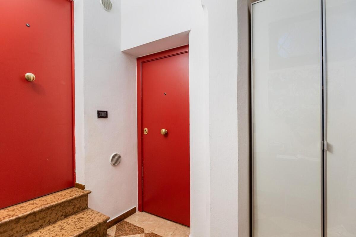 Appartement Monolocale Sui Tetti Di Bologna - Via Indipendenza Extérieur photo
