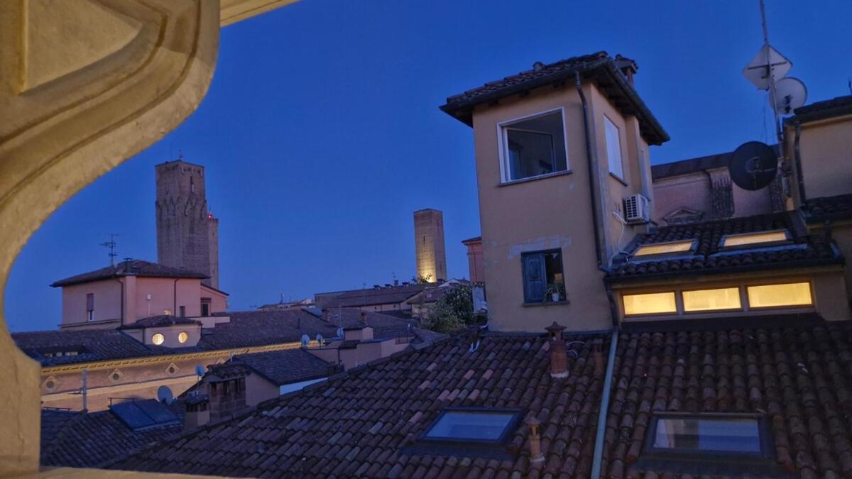 Appartement Monolocale Sui Tetti Di Bologna - Via Indipendenza Extérieur photo