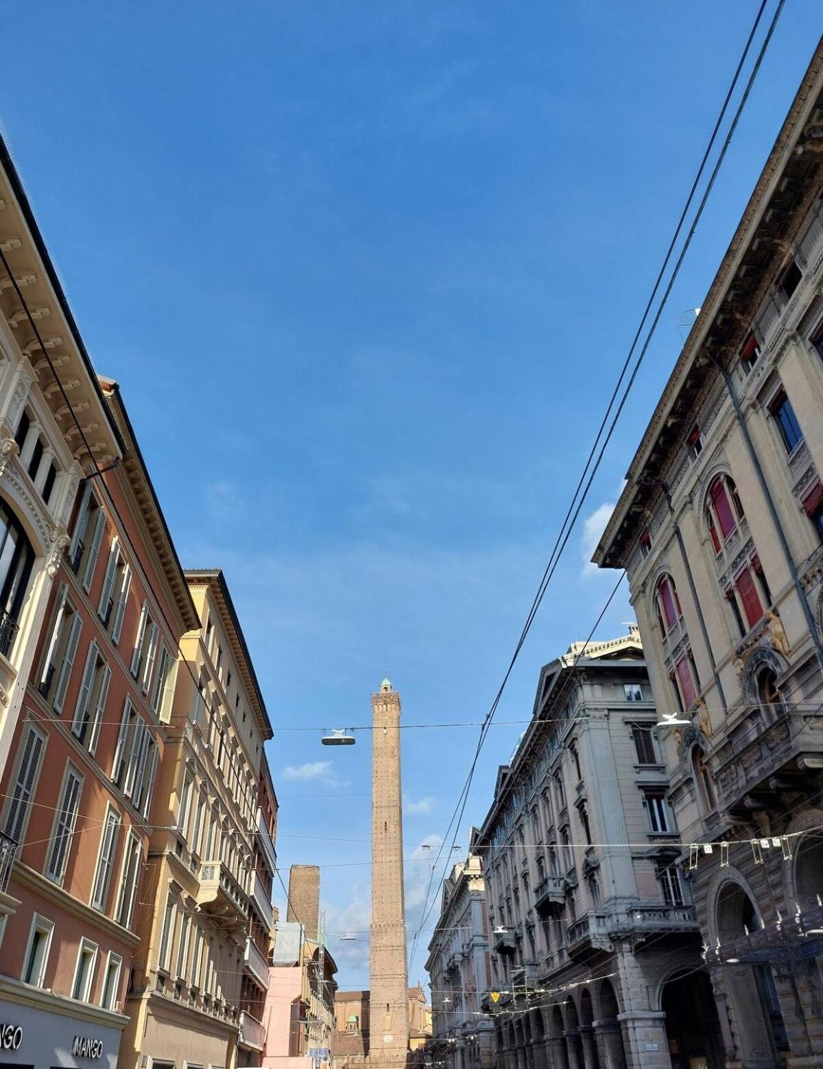 Appartement Monolocale Sui Tetti Di Bologna - Via Indipendenza Extérieur photo