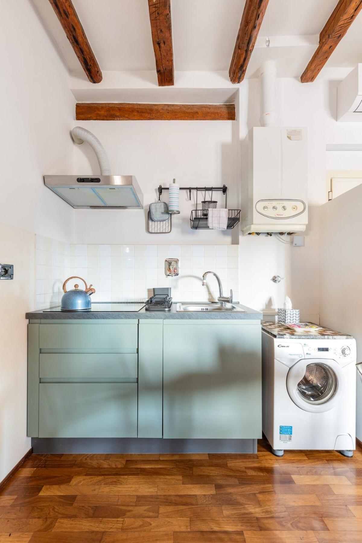 Appartement Monolocale Sui Tetti Di Bologna - Via Indipendenza Extérieur photo
